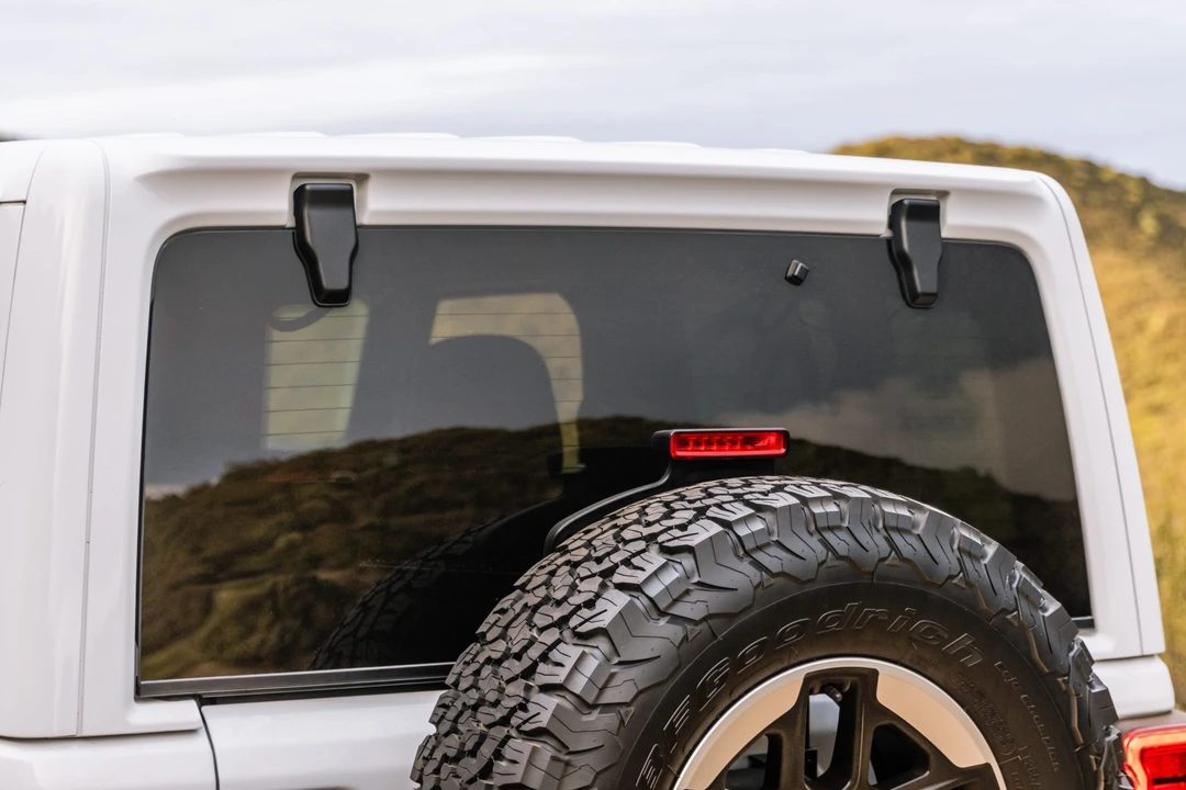 2020 Jeep JL Wrangler - Image 28 of 31