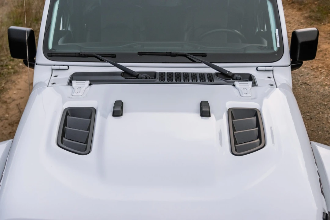 2020 Jeep JL Wrangler - Image 24 of 31