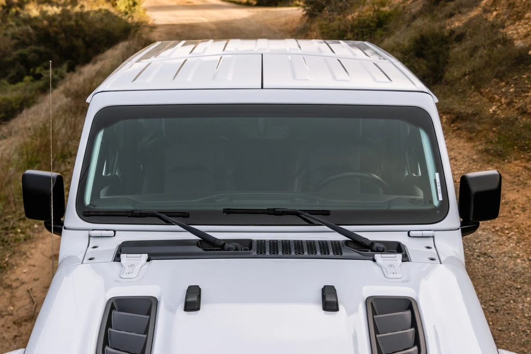 2020 Jeep JL Wrangler - Image 22 of 31