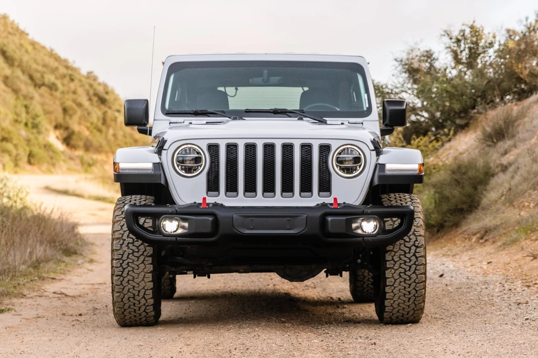 2020 Jeep JL Wrangler - Image 15 of 31