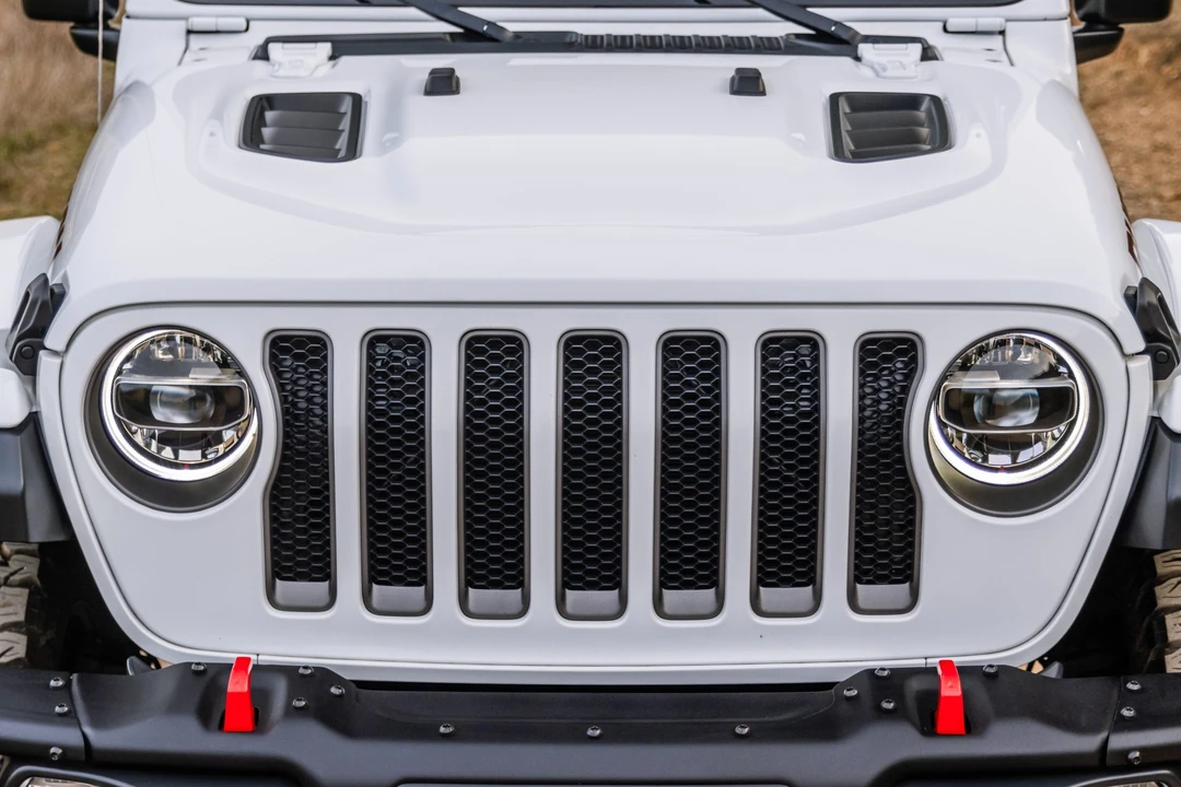 2020 Jeep JL Wrangler - Image 23 of 31