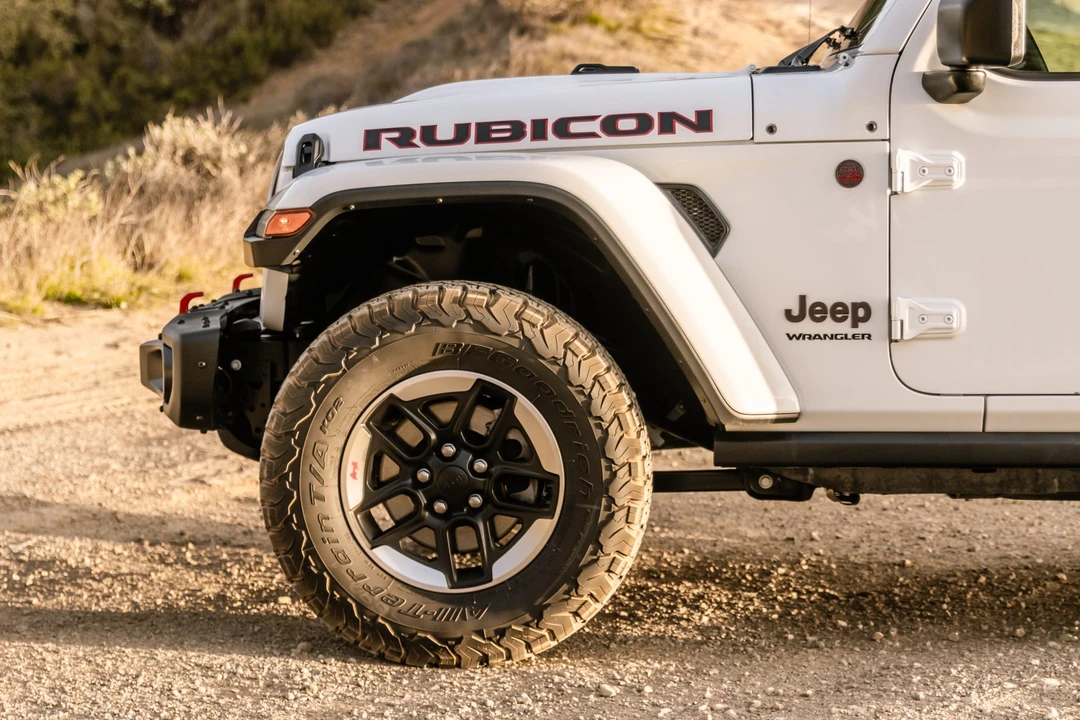 2020 Jeep JL Wrangler - Image 26 of 31