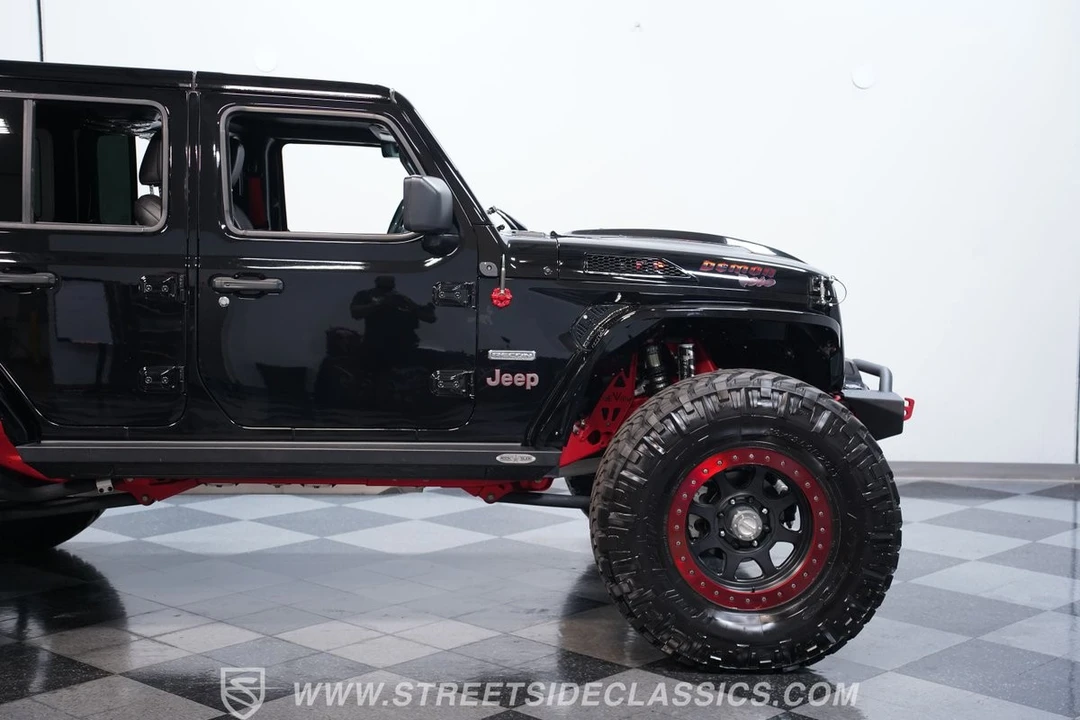 2020 Jeep JL Wrangler - Image 25 of 31