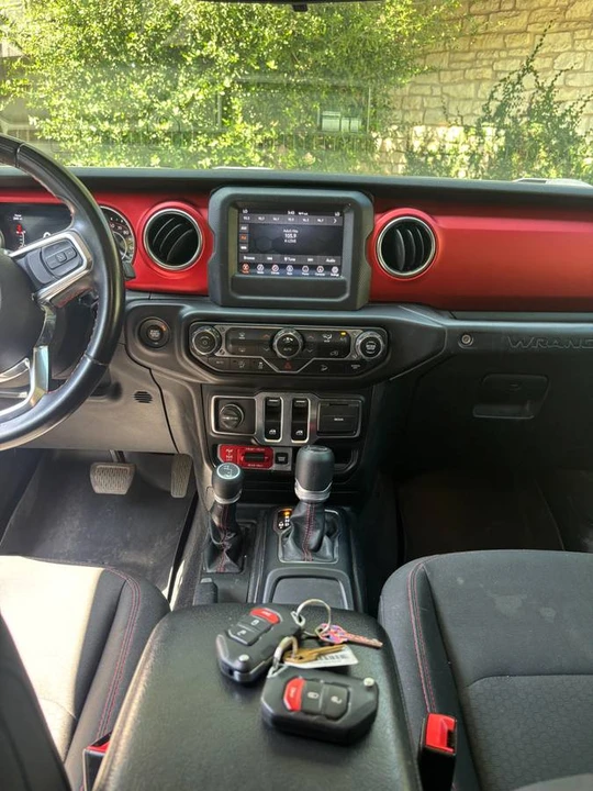 2020 Jeep JL Wrangler - Image 14 of 19