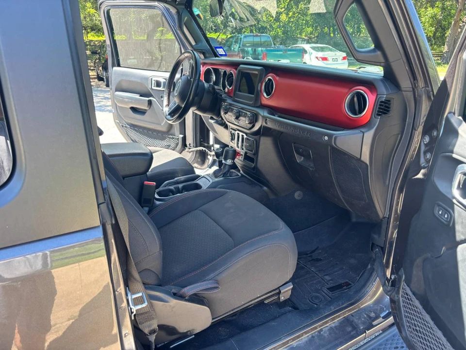 2020 Jeep JL Wrangler - Image 13 of 19