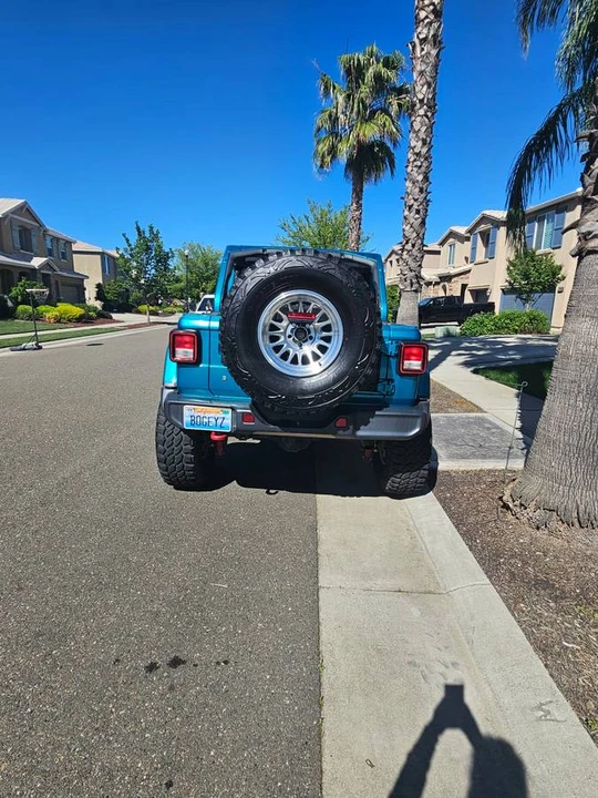 2020 Jeep JL Wrangler - Image 9 of 13