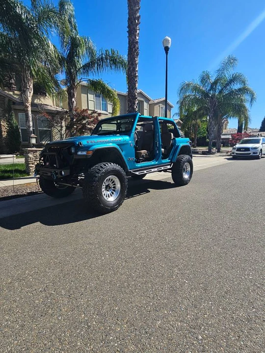 2020 Jeep JL Wrangler - Image 8 of 13