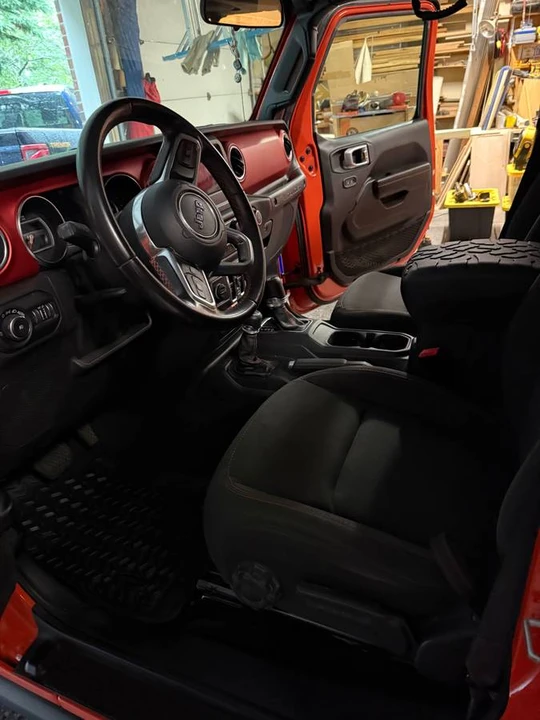 2020 Jeep JL Wrangler - Image 13 of 15