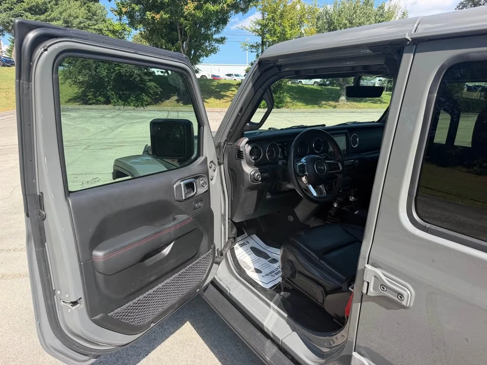 2020 Jeep JL Wrangler - Image 2 of 12
