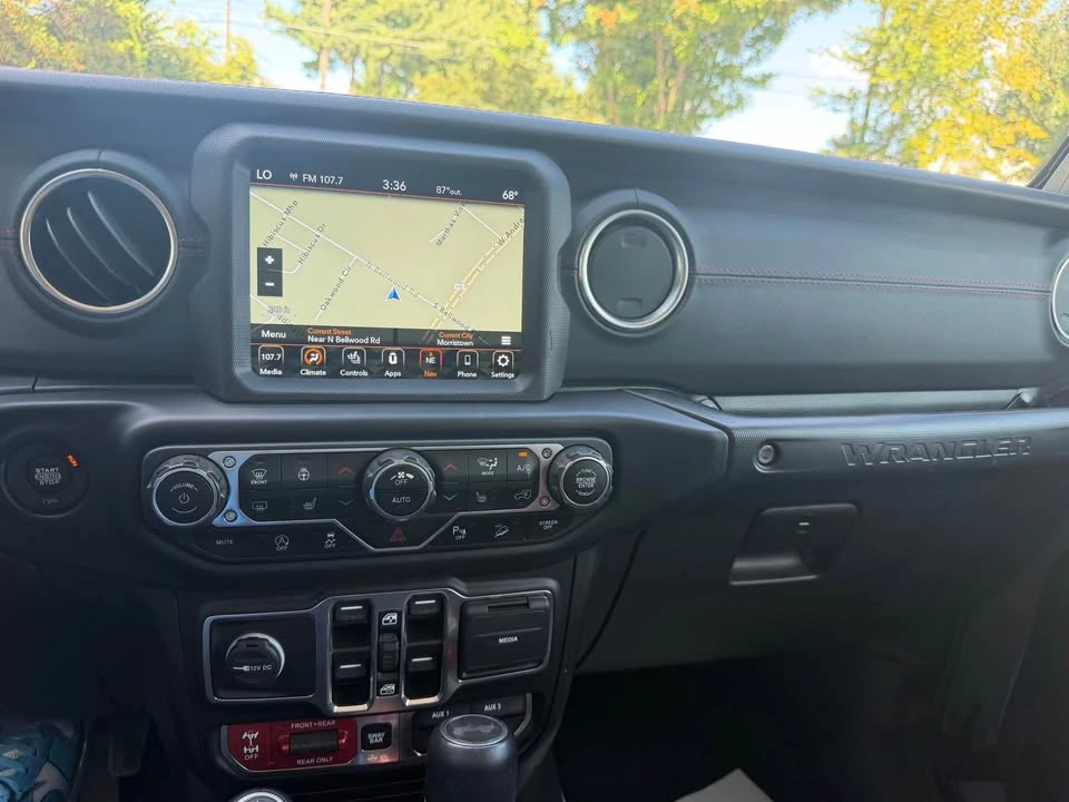 2020 Jeep JL Wrangler - Image 4 of 12