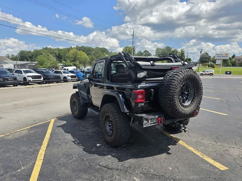 2020 Jeep JL Wrangler - Image 5 of 12