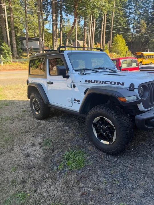 2020 Jeep JL Wrangler - Image 2 of 4