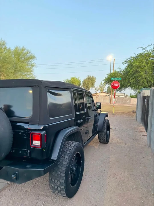 2020 Jeep JL Wrangler - Image 8 of 14