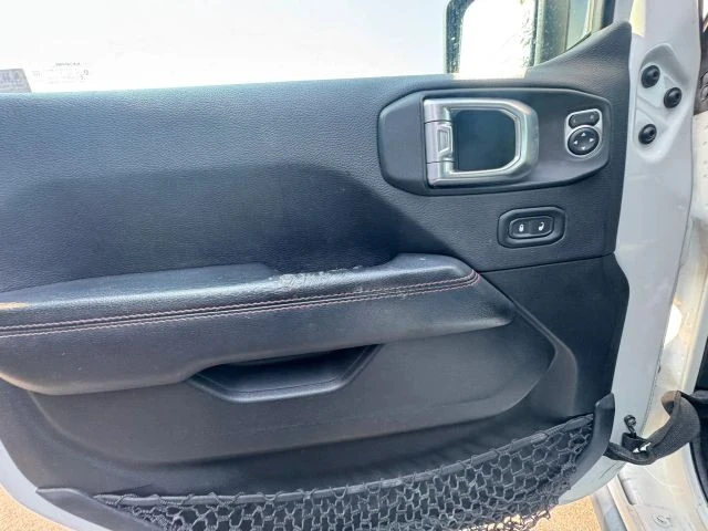 2020 Jeep JL Wrangler - Image 28 of 31