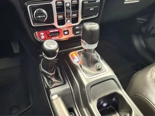 2020 Jeep JL Wrangler - Image 19 of 21