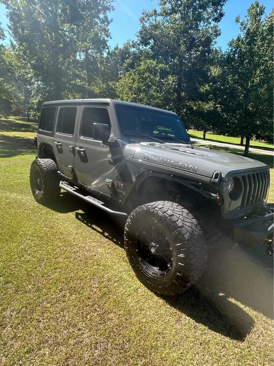 2020 Jeep JL Wrangler - Image 4 of 9