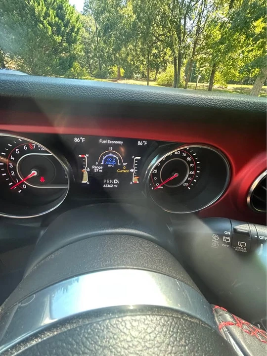 2020 Jeep JL Wrangler - Image 8 of 9