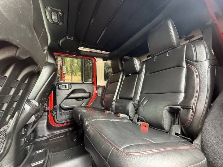 2020 Jeep JL Wrangler - Image 13 of 17