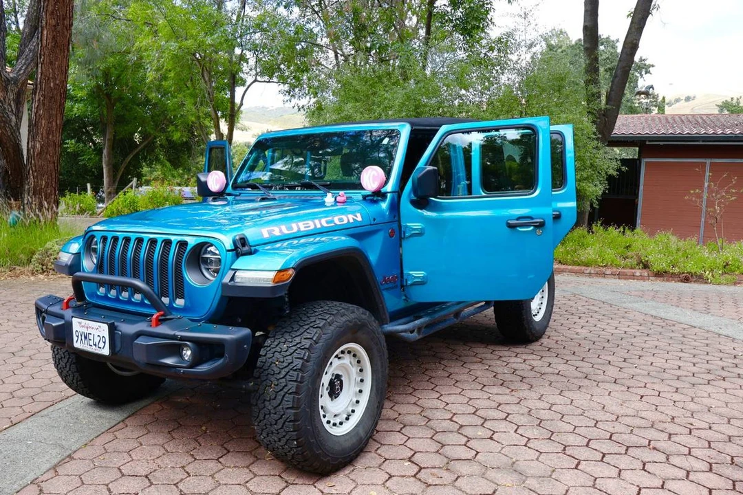 2020 Jeep JL Wrangler - Image 4 of 19