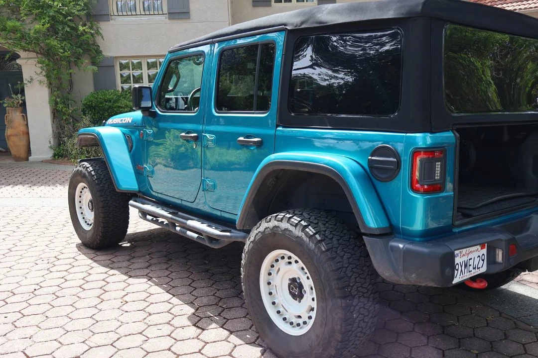 2020 Jeep JL Wrangler - Image 14 of 19