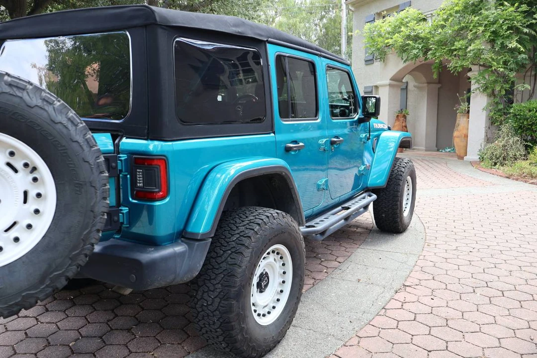 2020 Jeep JL Wrangler - Image 12 of 19