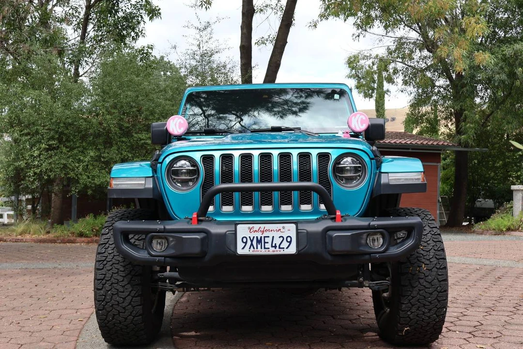 2020 Jeep JL Wrangler - Image 8 of 19