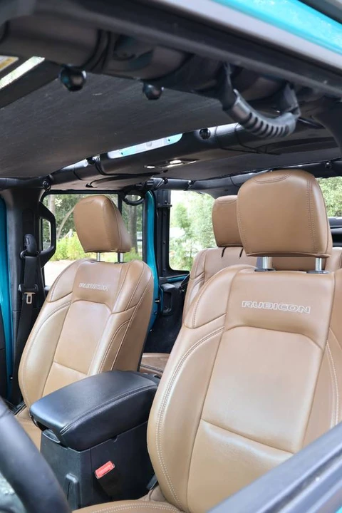 2020 Jeep JL Wrangler - Image 15 of 19