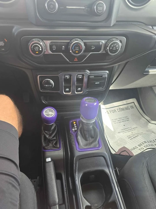 2020 Jeep JL Wrangler - Image 8 of 9