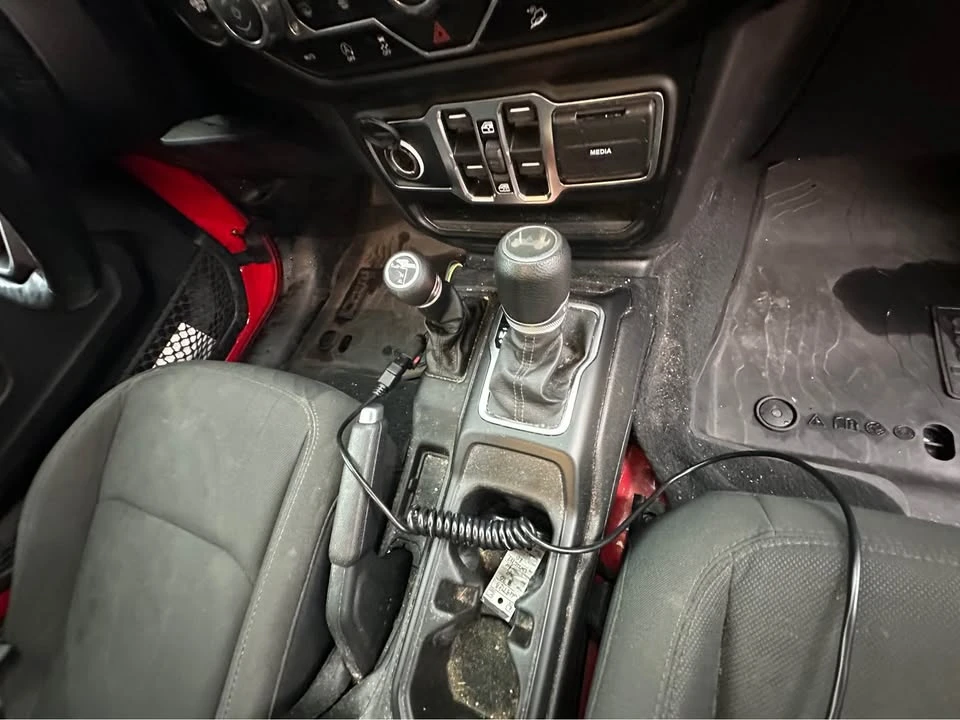 2020 Jeep JL Wrangler - Image 14 of 19