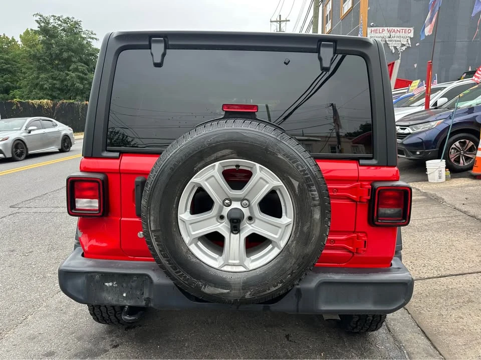 2020 Jeep JL Wrangler - Image 5 of 19