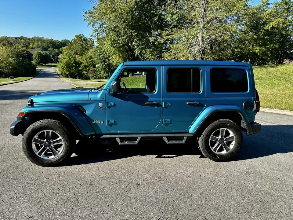 2020 Jeep JL Wrangler - Image 6 of 13