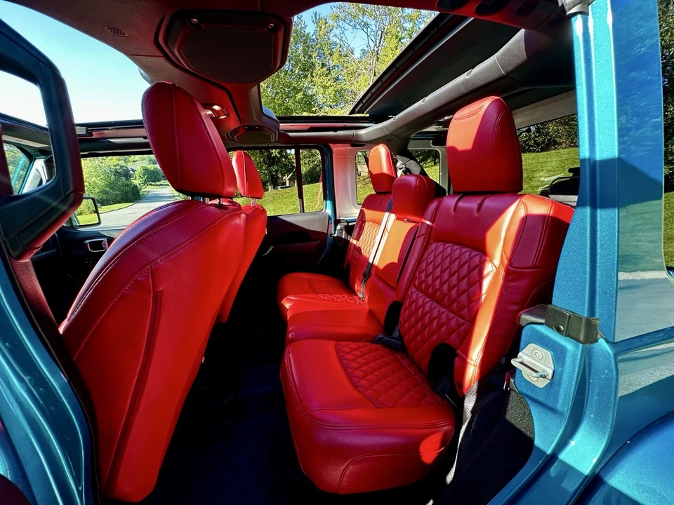 2020 Jeep JL Wrangler - Image 9 of 13