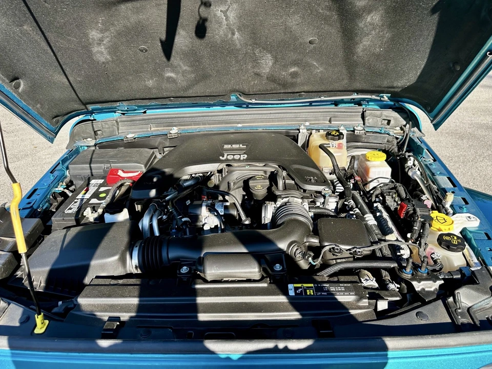 2020 Jeep JL Wrangler - Image 12 of 13