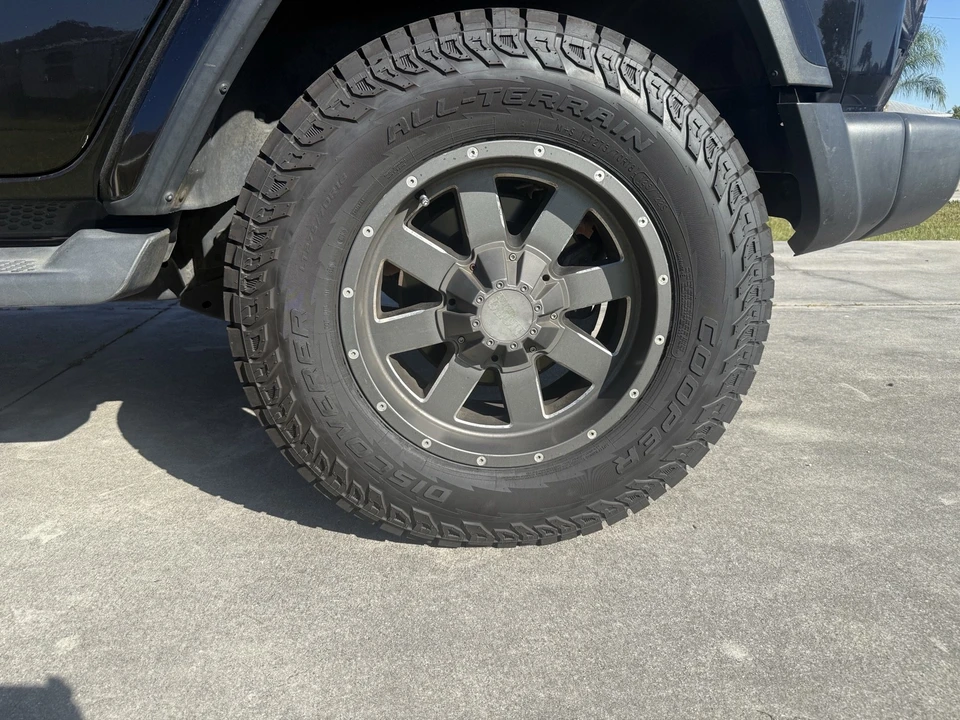 2020 Jeep JL Wrangler - Image 5 of 14