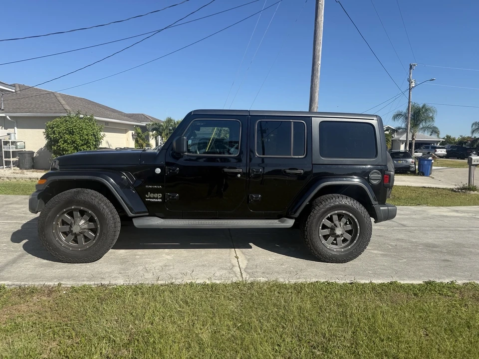 2020 Jeep JL Wrangler - Image 2 of 14