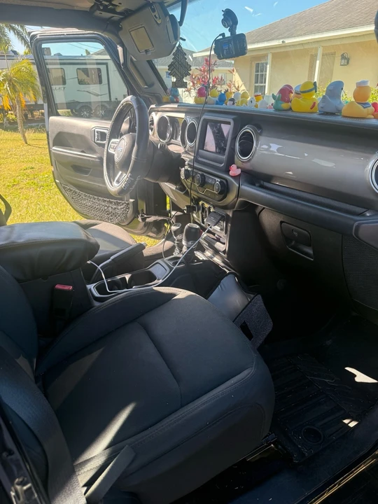 2020 Jeep JL Wrangler - Image 12 of 14