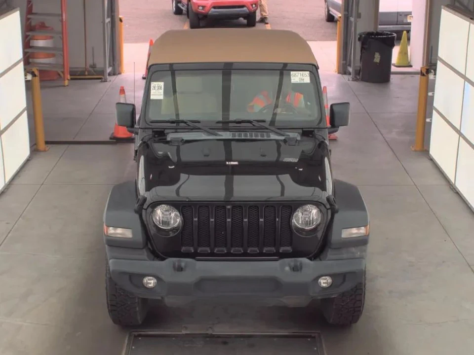 2020 Jeep JL Wrangler - Image 2 of 24