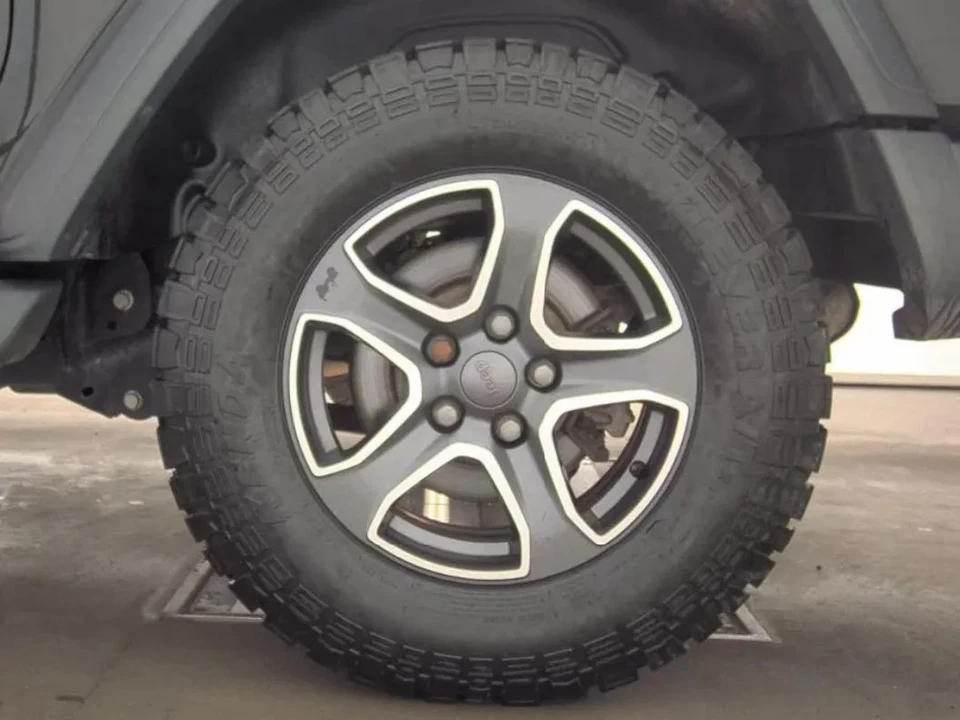 2020 Jeep JL Wrangler - Image 12 of 24