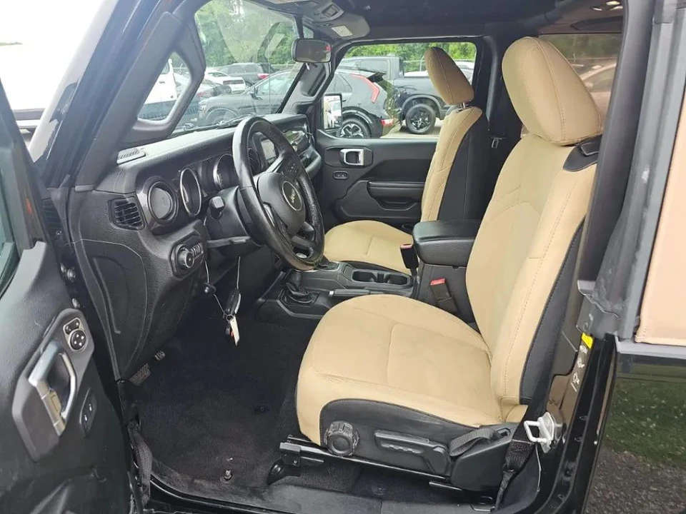 2020 Jeep JL Wrangler - Image 13 of 24
