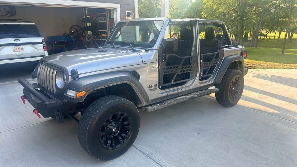 2020 Jeep JL Wrangler - Image 8 of 23