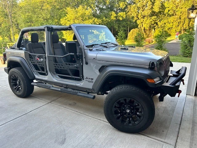 2020 Jeep JL Wrangler - Image 2 of 23