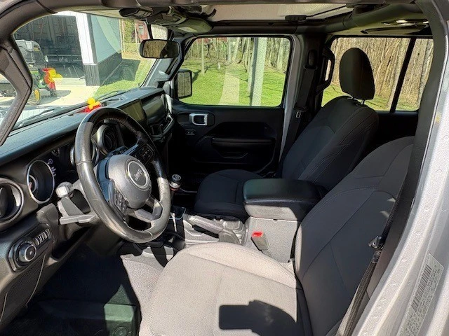 2020 Jeep JL Wrangler - Image 12 of 23