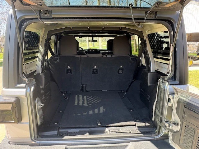 2020 Jeep JL Wrangler - Image 14 of 23