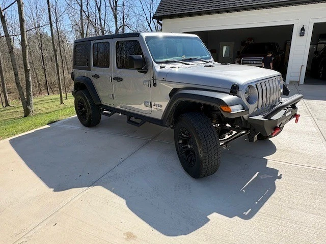 2020 Jeep JL Wrangler - Image 6 of 23