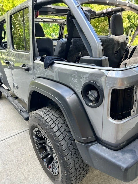 2020 Jeep JL Wrangler - Image 21 of 23