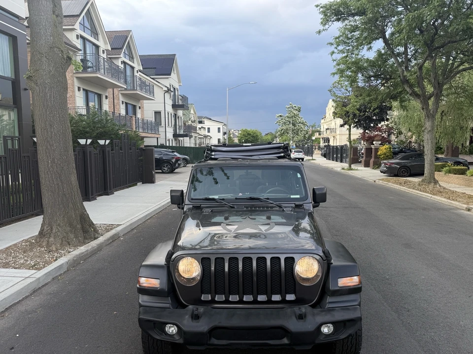 2020 Jeep JL Wrangler - Image 17 of 30