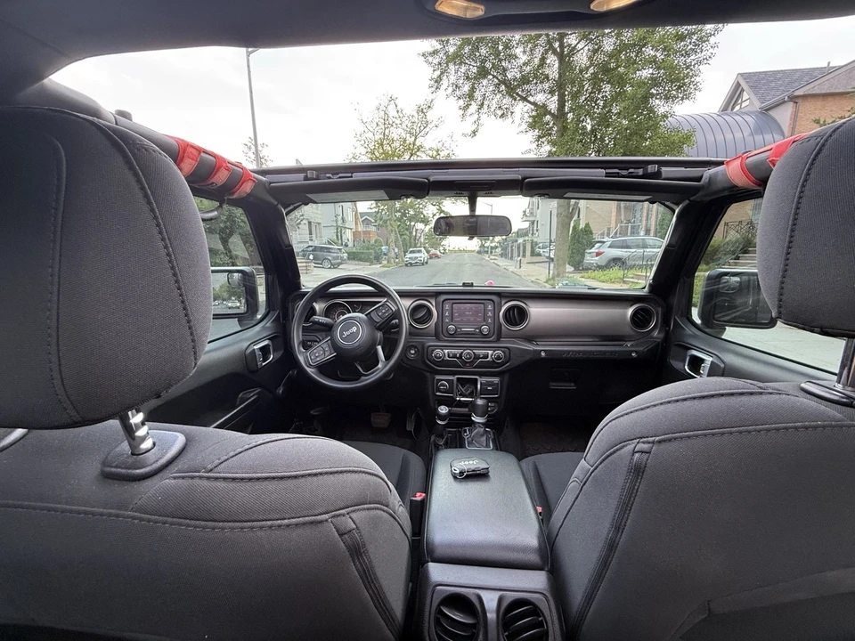 2020 Jeep JL Wrangler - Image 24 of 30