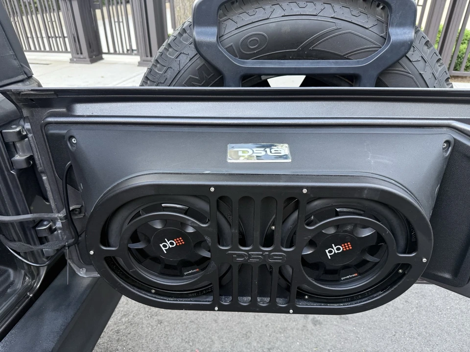 2020 Jeep JL Wrangler - Image 30 of 30