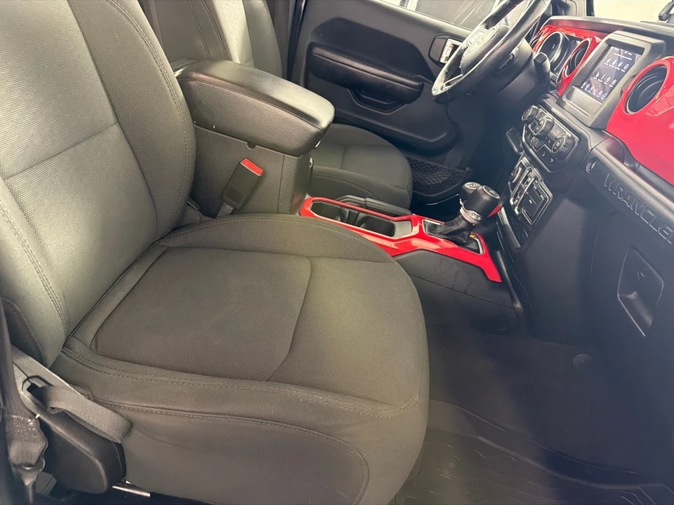 2020 Jeep JL Wrangler - Image 23 of 26