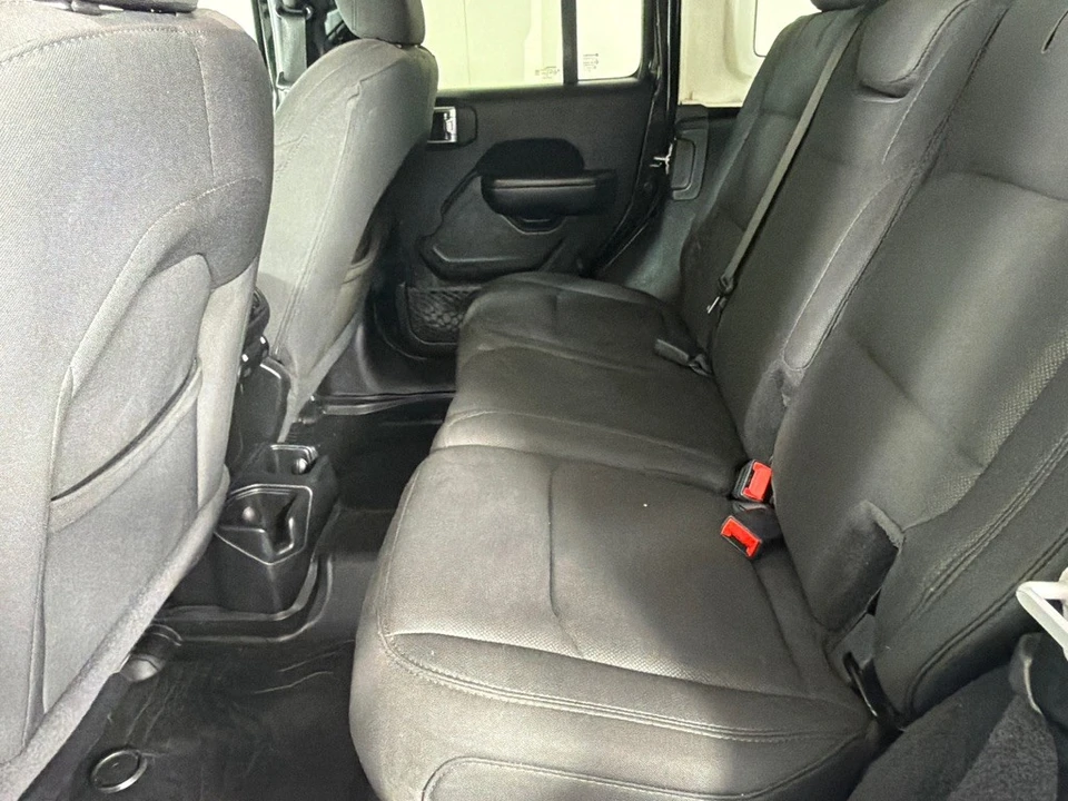 2020 Jeep JL Wrangler - Image 18 of 26